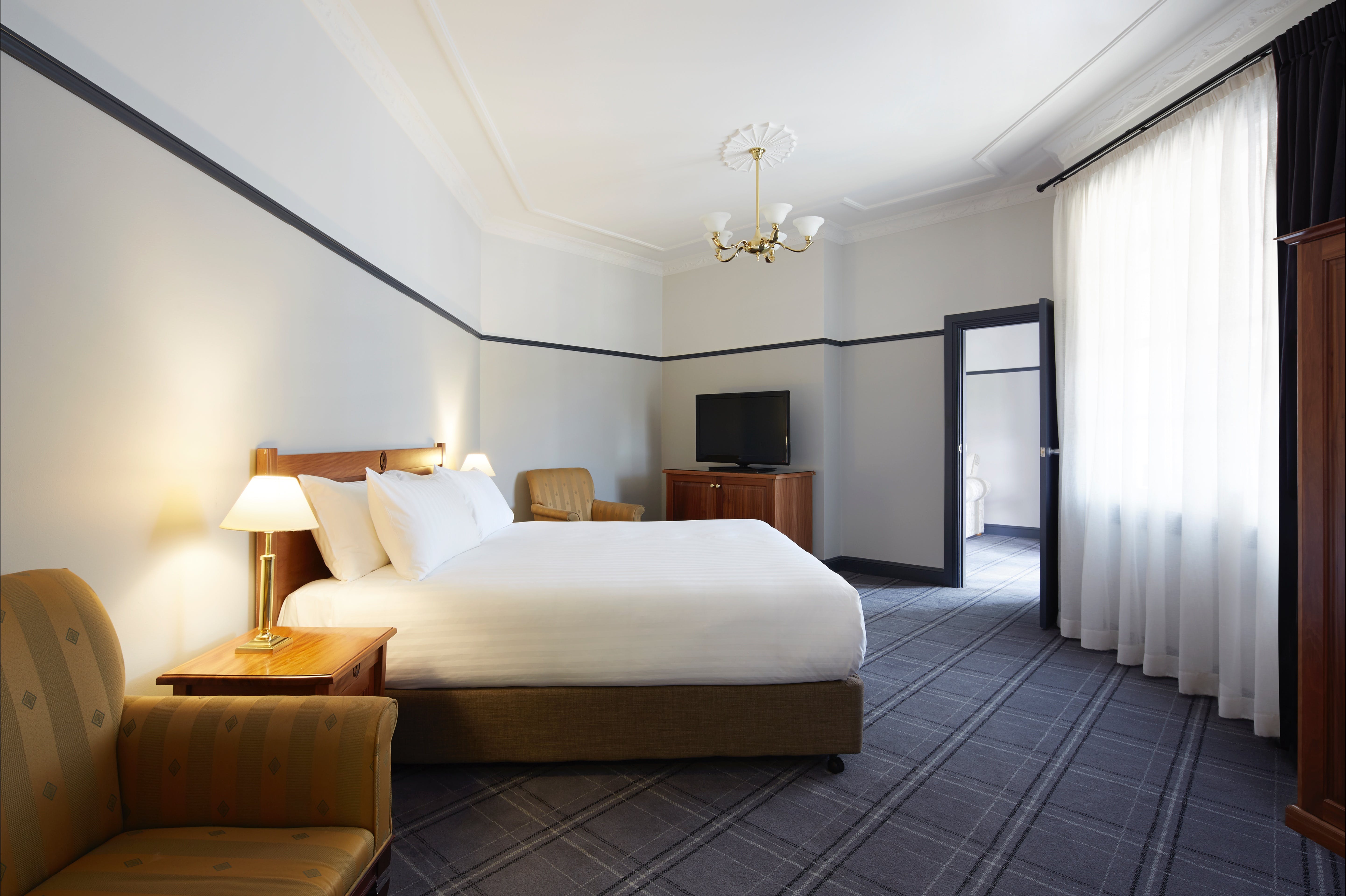 Brassey Hotel - Accommodation Broken Hill